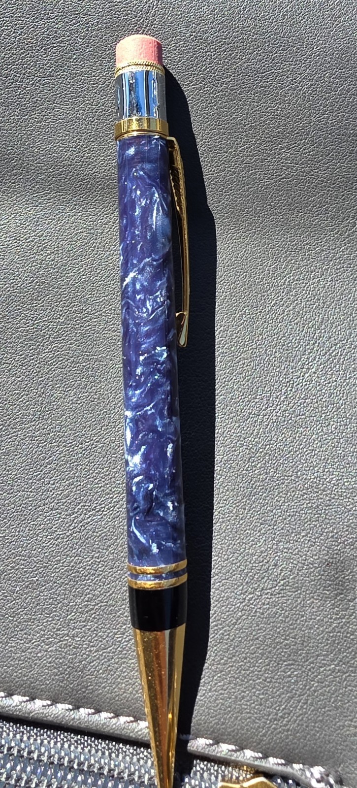 PARKER DUOFOLD CENTENNIAL MARBLE BLUE MECHANICAL PENCIL.