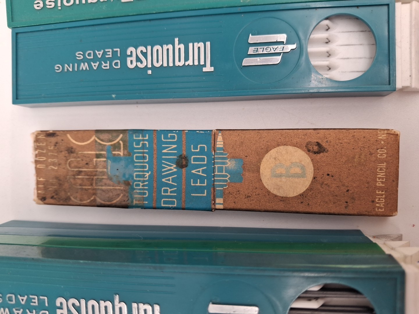 15 Eagle Turquoise Drawing Leads Lot 8 Full 7 Partial + 2 Empty