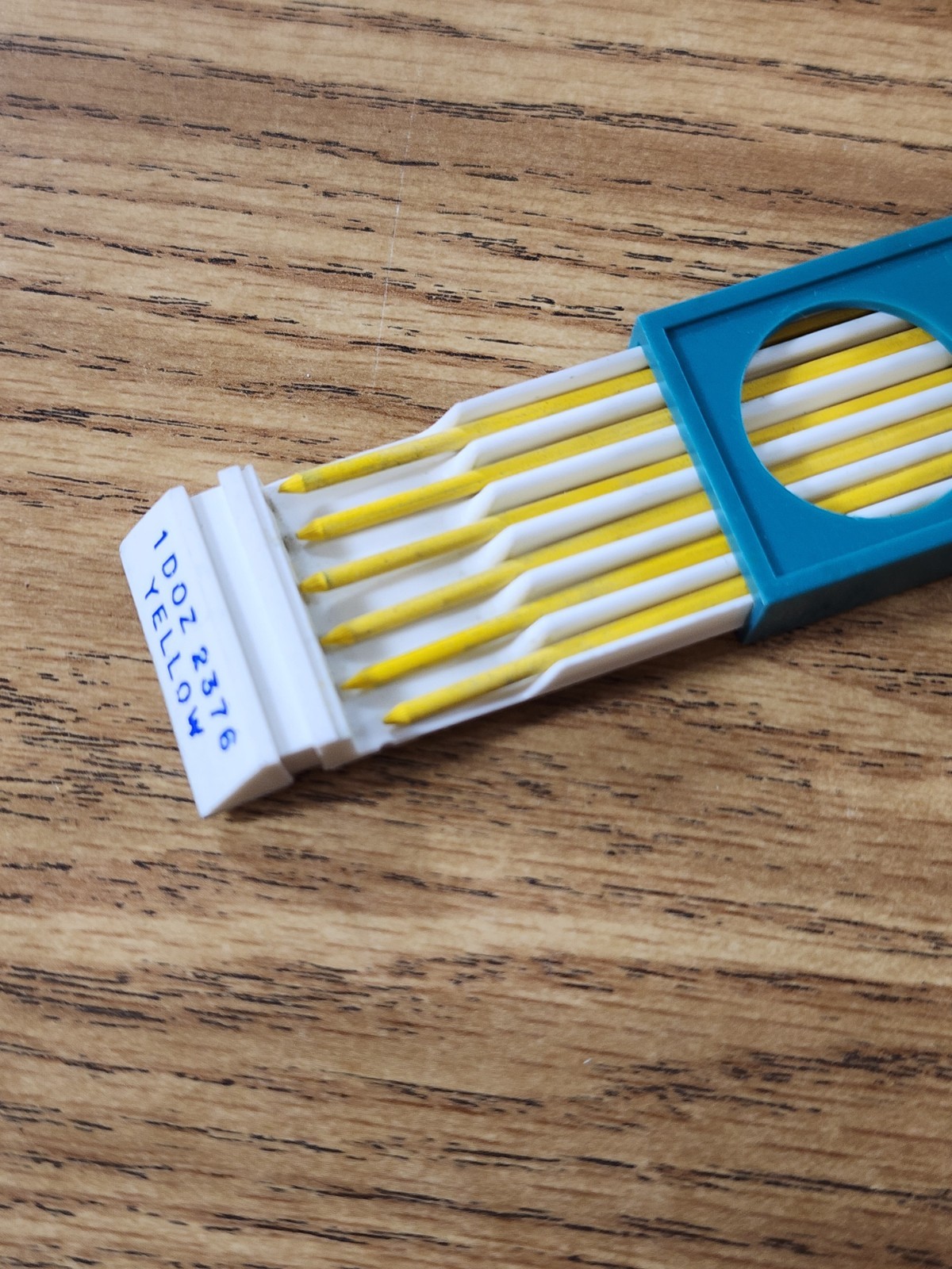 Turquoise Drawing Leads Mixed lot
