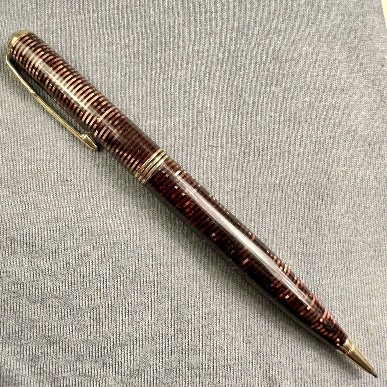 1936 Parker Vacumatic Pencil Burgundy Red & Pearl Full Size 3 Band Needs Jewel