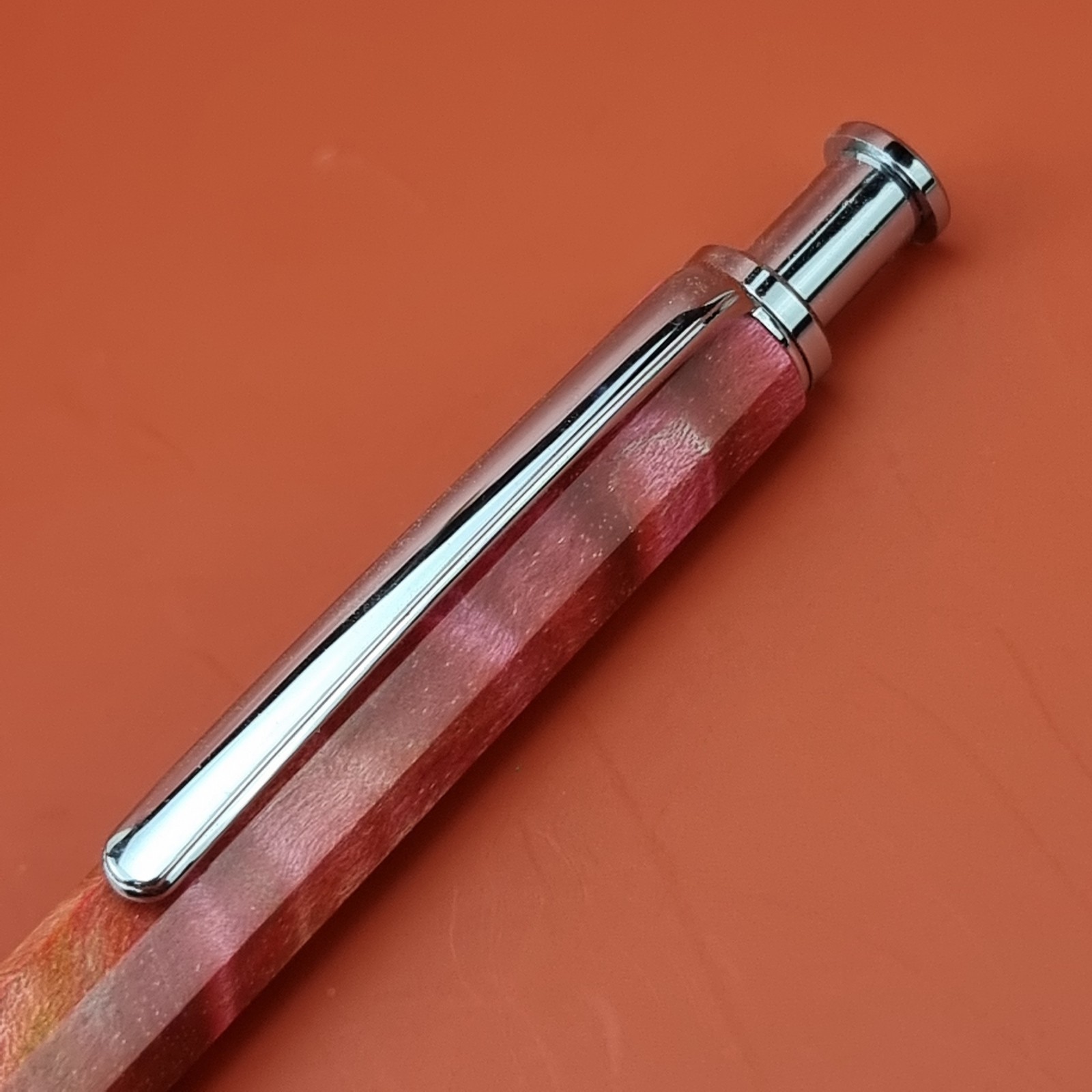 Hand Crafted Click Ballpointpen with Octagonal Wood Barrel