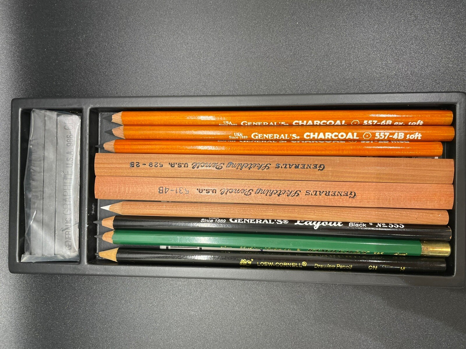 Vintage General’s Drawing Art Pencil Kit #10 Includes 12 Pencils Charcoals