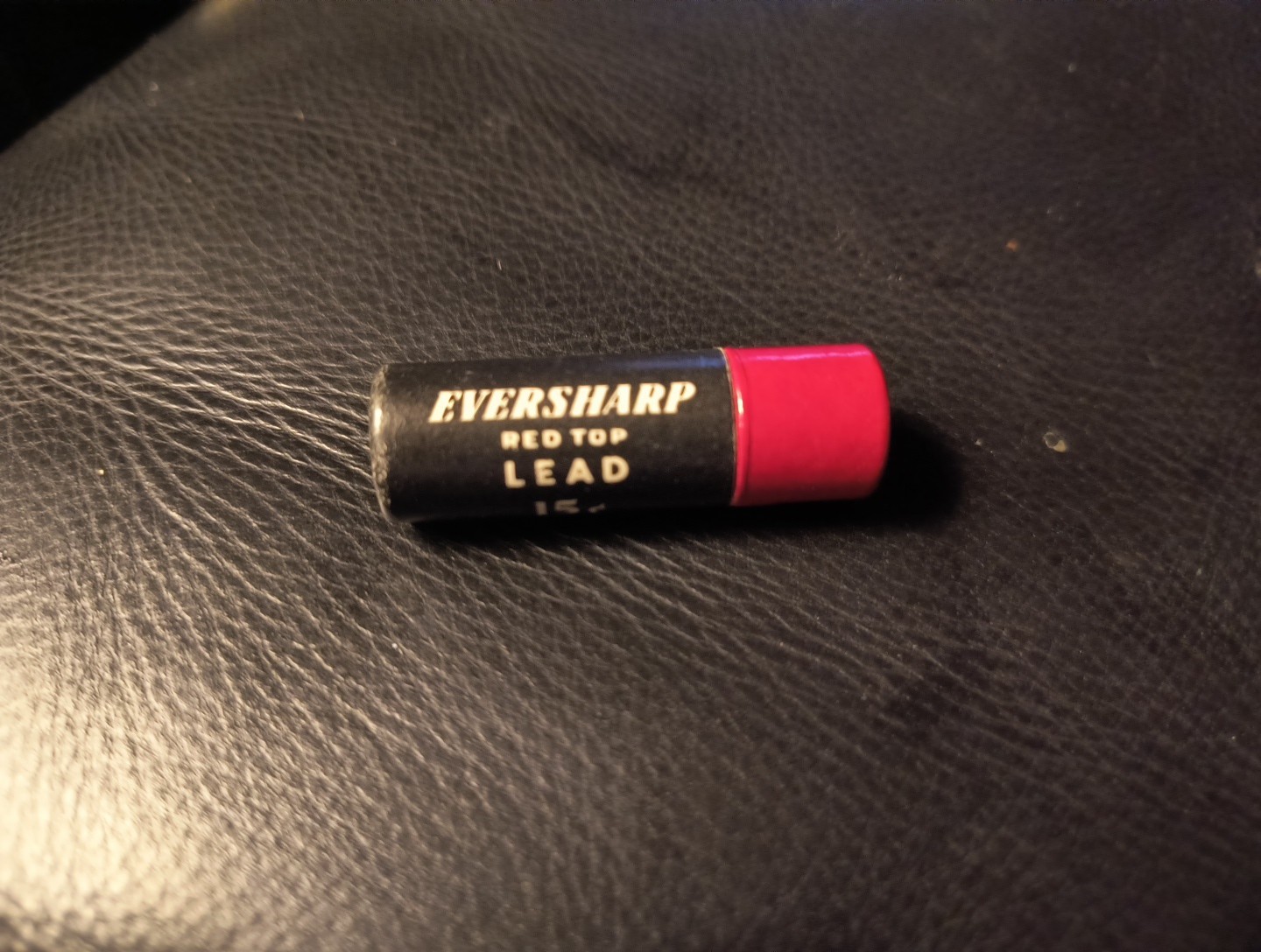 Vintage Eversharp Red Top Lead (Red) 1 3/8″ 1.18mm NOS