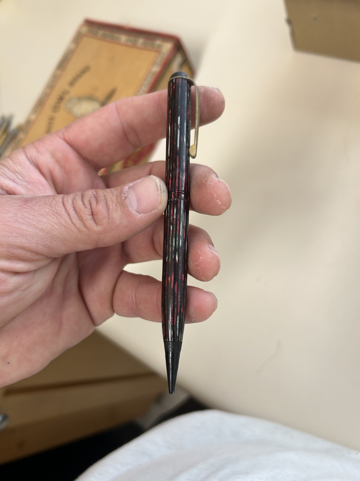 Fantastic vintage VENUS mechanical lead pencil RED BLACK GOLD USA