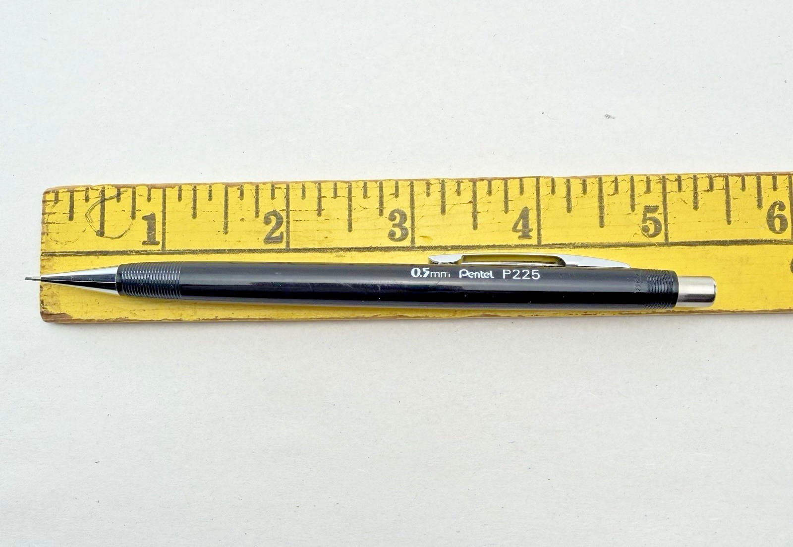 VTG Pentel P225 Mechanical Pencil 0.5mm Black Silver Trim Drafting 2 Tubes Lead