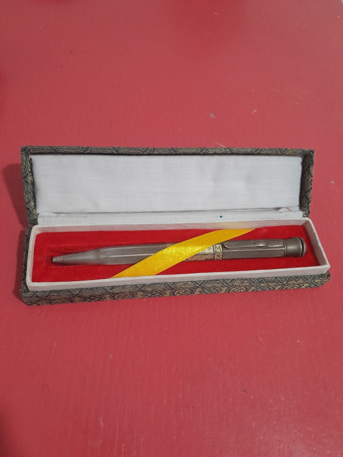 Rare Antique Mechanical Pencil. Rotating Calender Within Stem