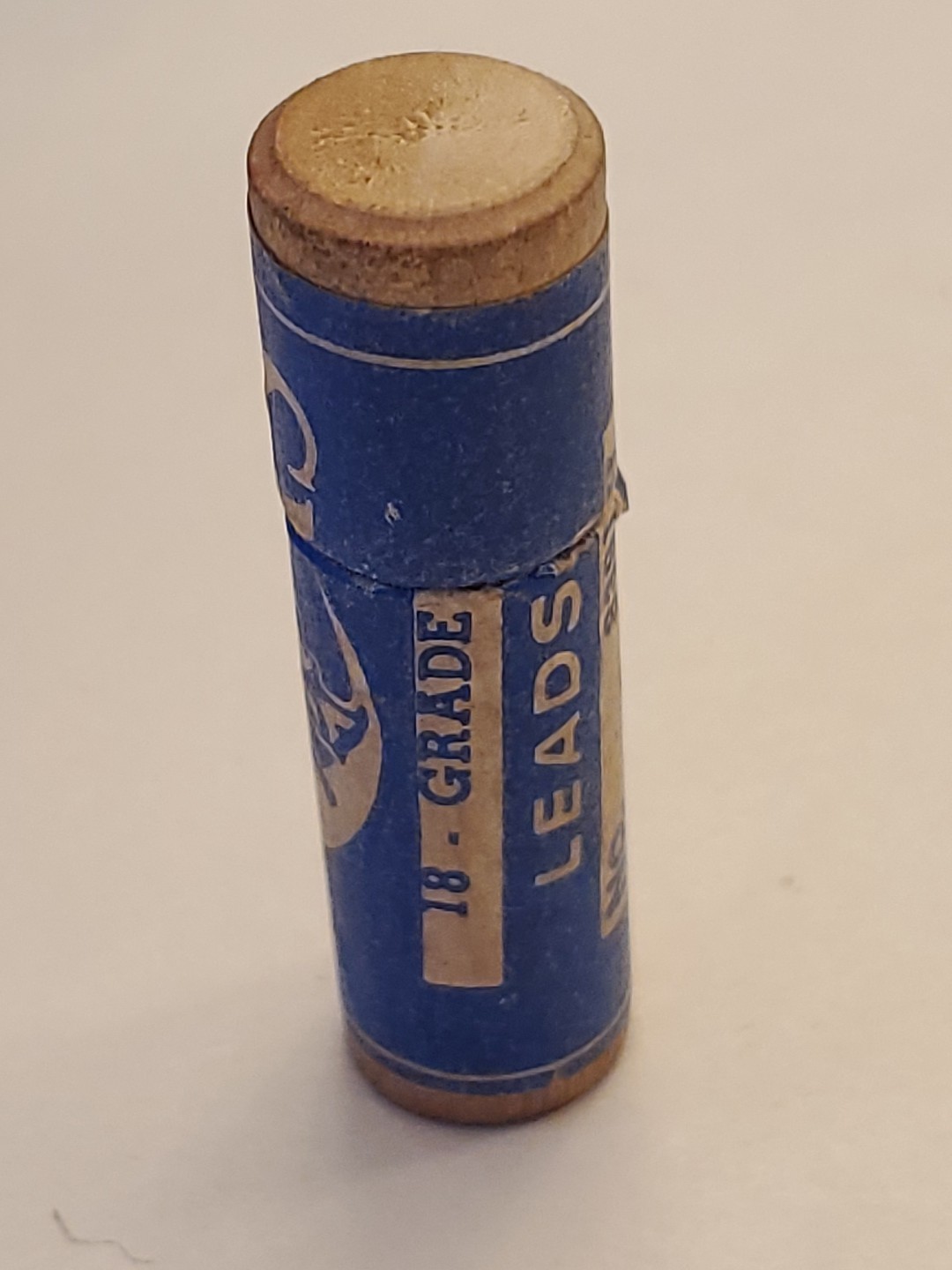 Vintage Mars J.S. Staedtler Inc. Grade H Leads No 8391 Round Wooden Container