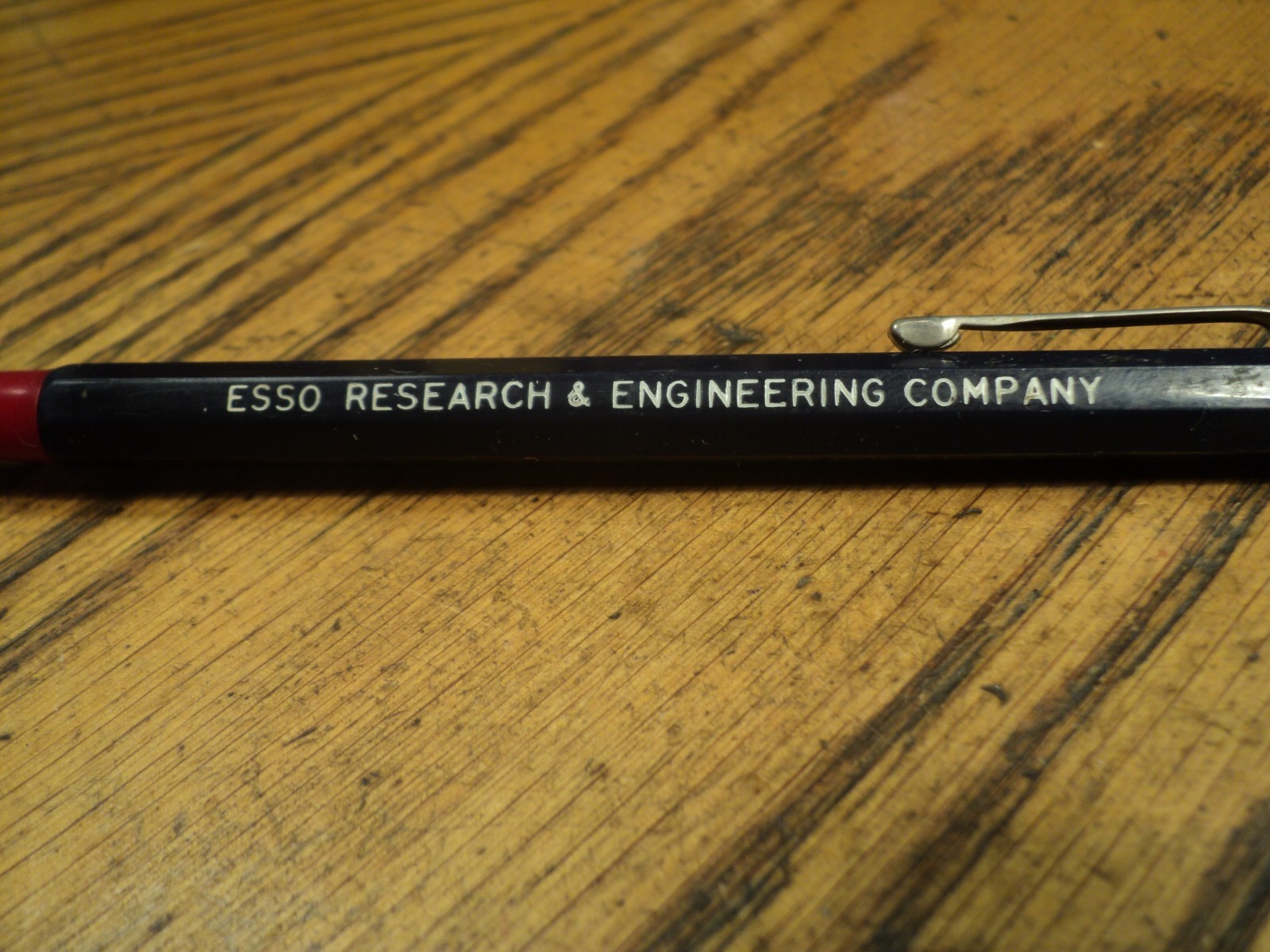 Vintage Durolite Mechanical Pencil Esso Research & Engineering 5-1/2″ Long S
