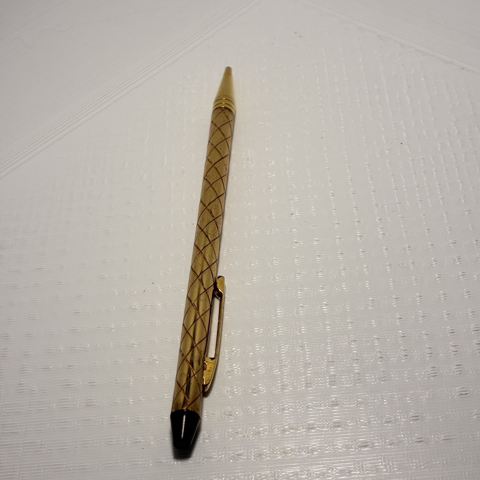 Vintage 1920s Pereline USA Gold Tone Diamond Pattern Mechanical Pencil Works