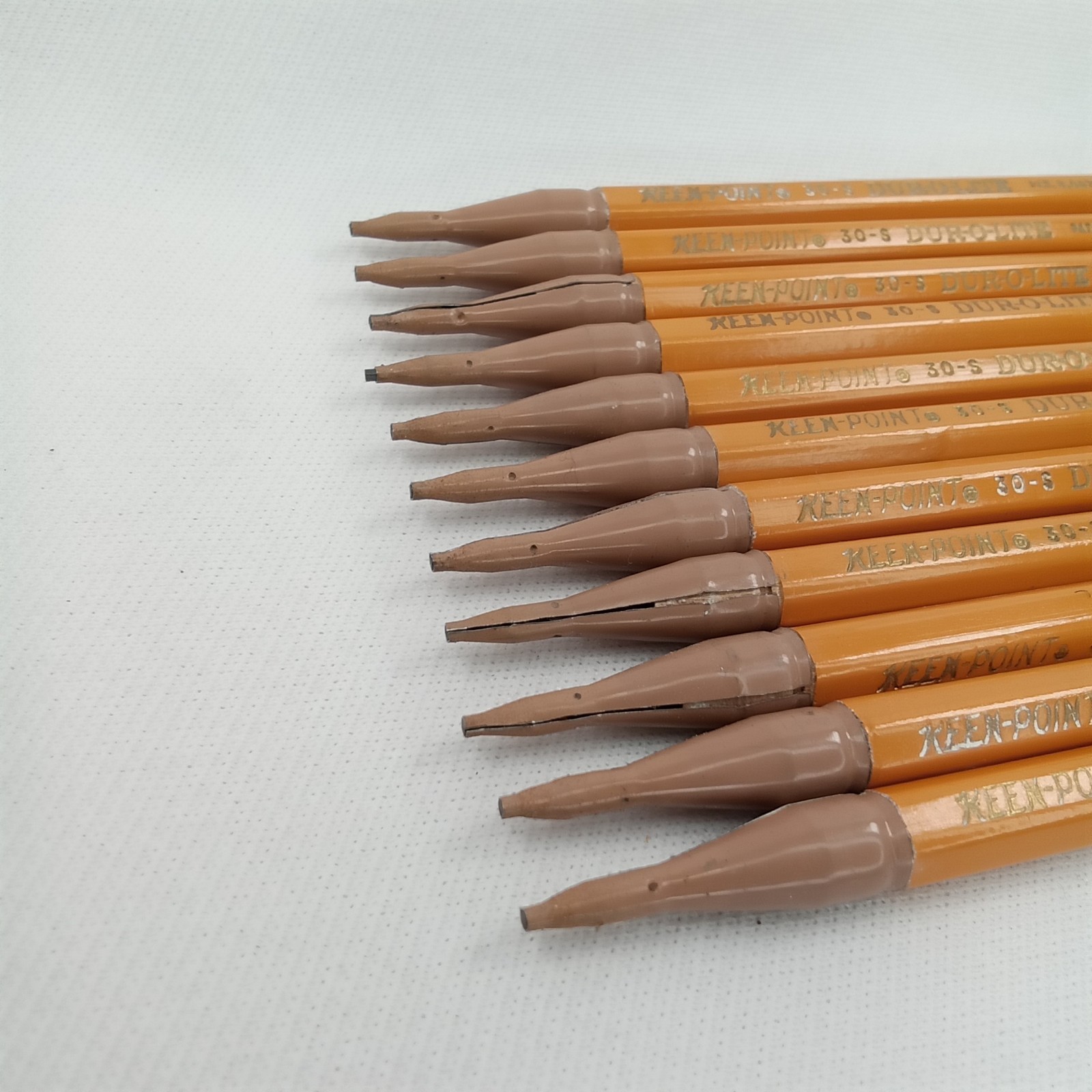 Vintage 1960s Keen Point Dur O Lite Yellow Metal Mechanical Pencil Set Of 11