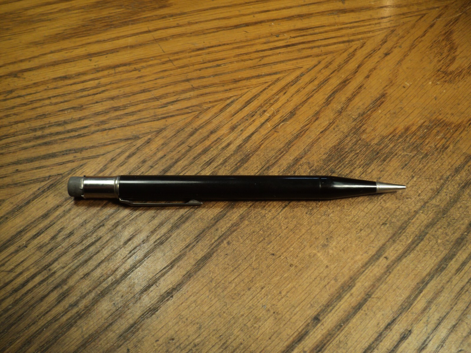 Vintage Autopoint Mechanical Pencil Black Body & Tip 5-11/16″ Long