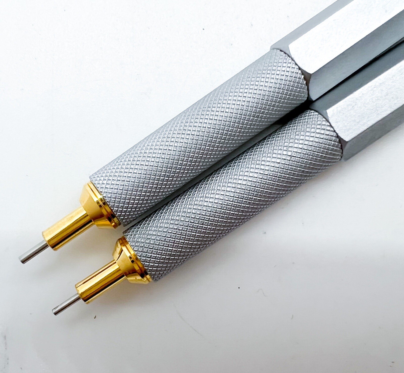 NOS Rotring 600 Gold Twist Retract Tip Mechanical Pencil Silver 2pcs Set 0.5/0.7