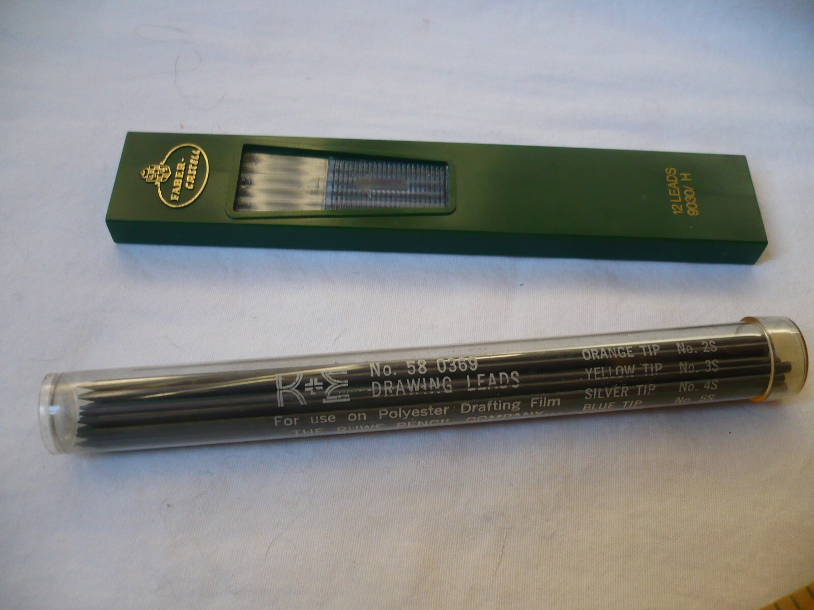 Venus 3842H and Faber Castell 9030/H Drawing Leads, 23 Total Leads