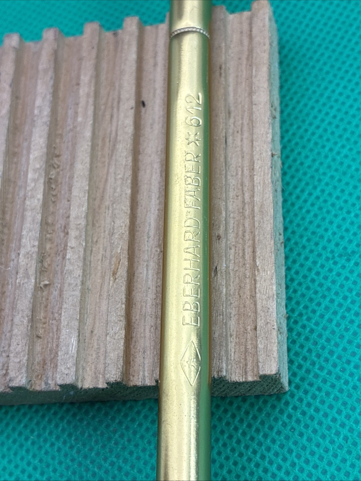 Eberhard Faber 612 Lead holder Mechanical pencil – Gold color