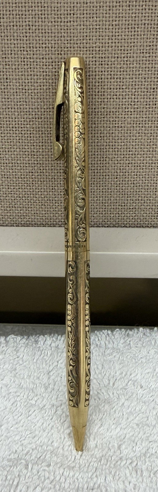 Vintage Sheaffer 12K Gold Filled Mechanical Pencil Engraved Grape Vine USA Twist