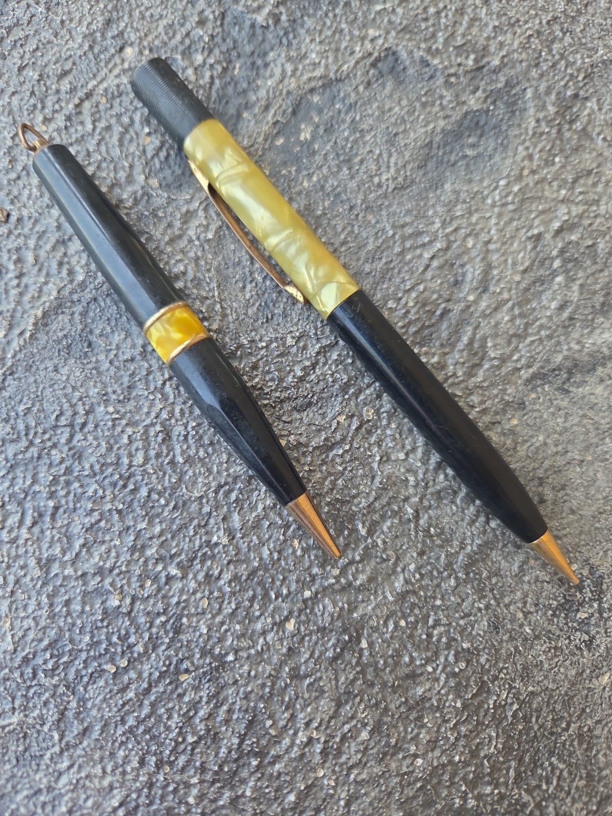 Vintage Sheaffer Pearl & Gold & Black Mechanical Pencil – 1960’s USA See Descrip
