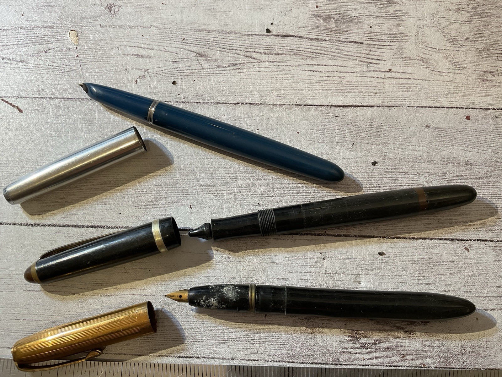 ORIGINAL VINTAGE PEN / PENCIL LOT PARKER FOUNTAIN ETC….