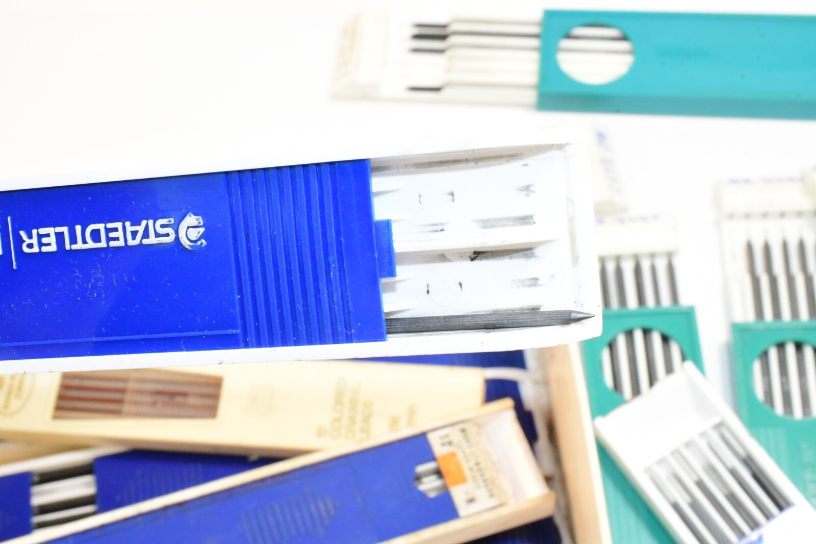 Mix Lot VINTAGE Turquoise Eagle Staedtler Mars Drawing Drafting Leads
