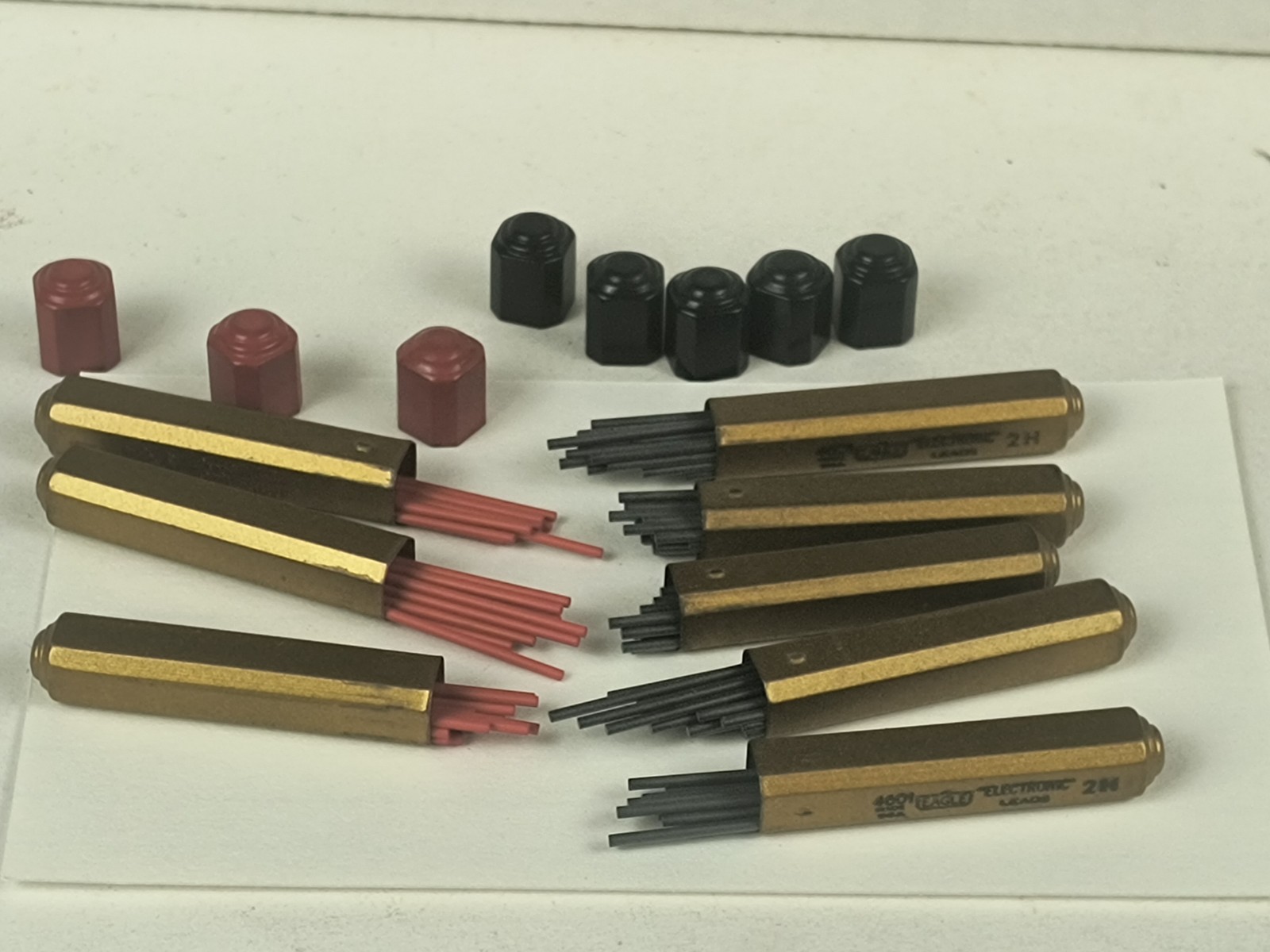 4601 Eagle Electronic Lead Leads Black & Red lot