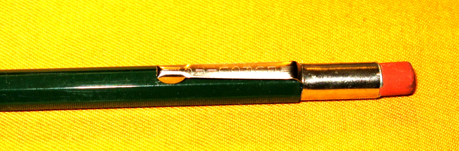NEW-NEVER USED DARK GREEN DUR-O-LITE MECHANICAL PENCIL
