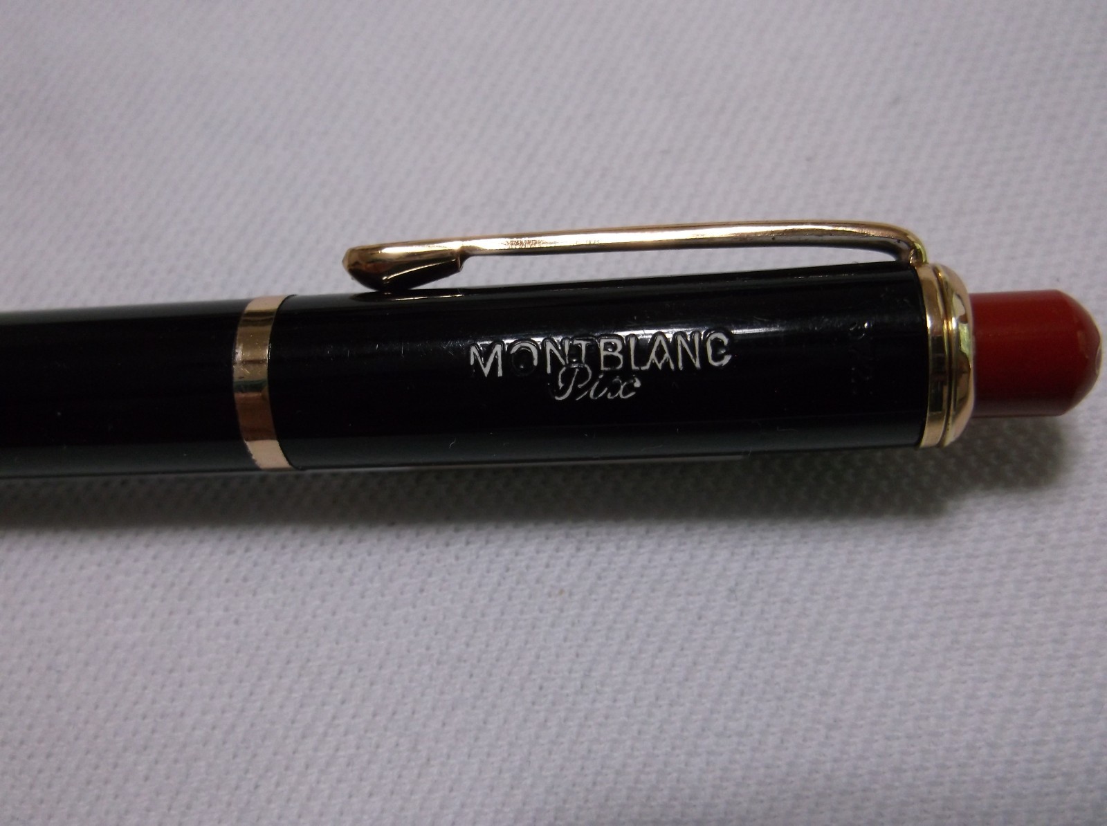 MONTBLANC PIX # 372 BLACK MECHANCIAL PENCIL WITH RED PUSH BUTTON/ 1.18 mm lead