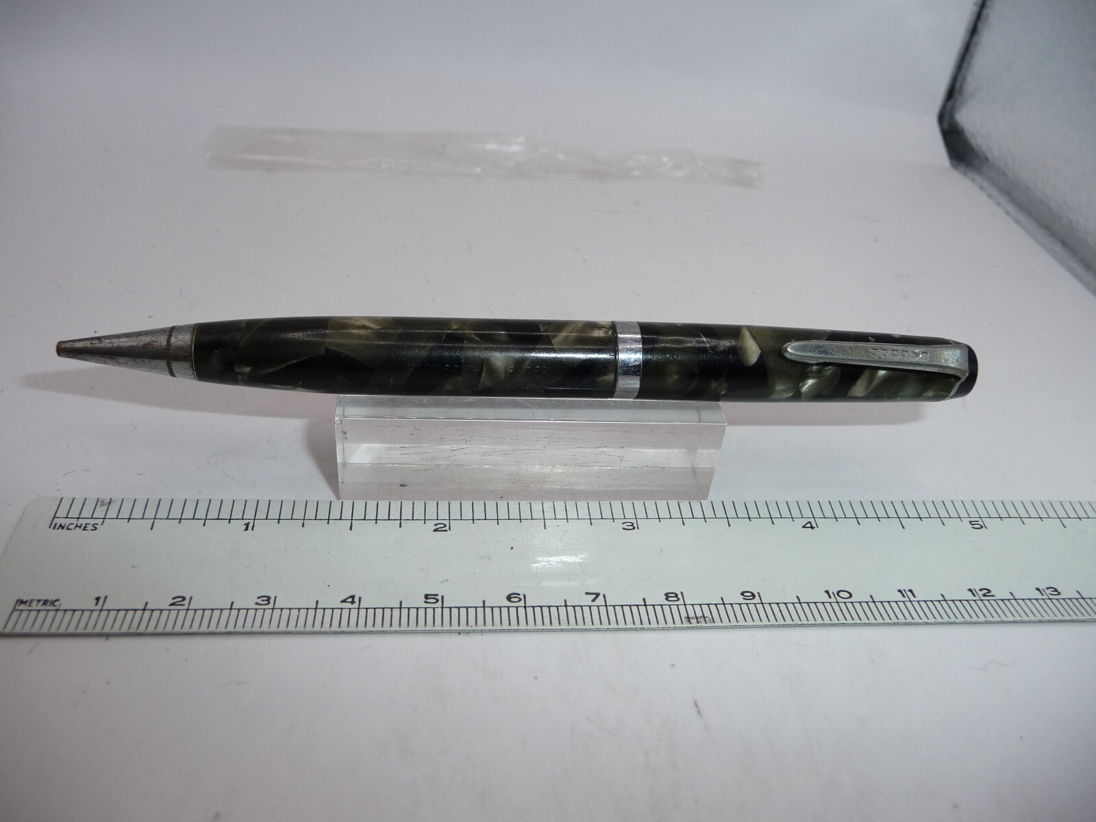 Parker Vintage 1939 Black and Gray Challenger Marble Pencil-working