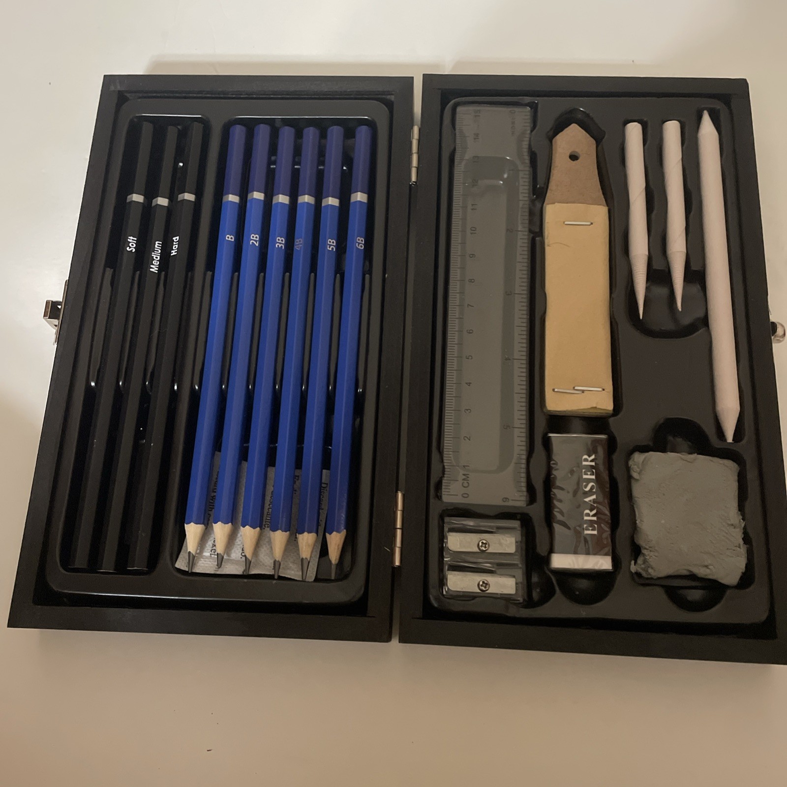 17 Pieces Pro Drawing Kit Sketching Pencils Set Portable Travel