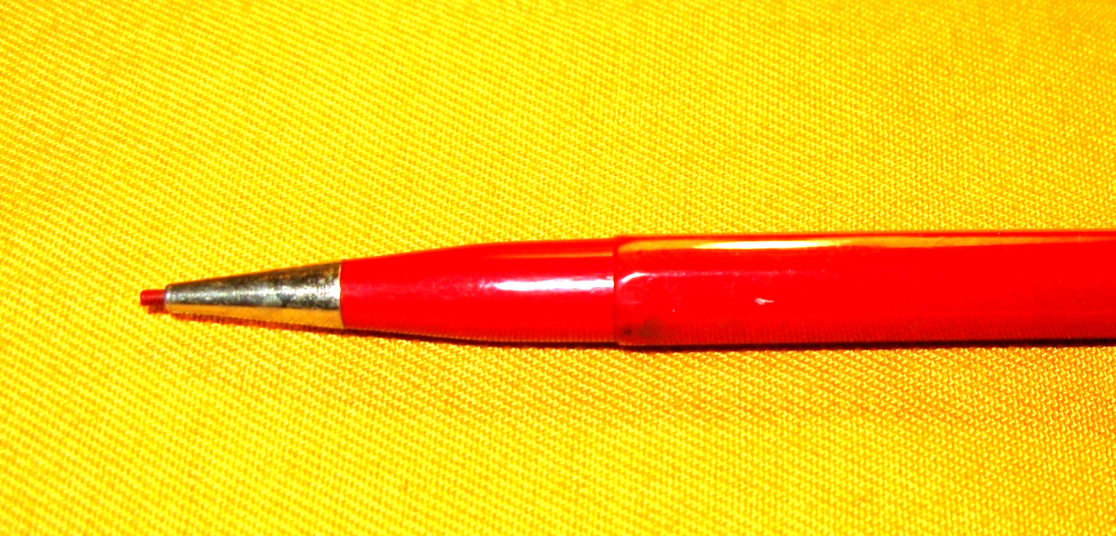 NEW-NEVER USED RED DUR-O-LITE MECHANICAL PENCIL WITH 1.18MM LEAD