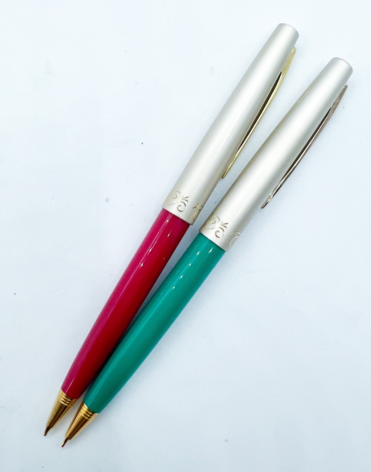 NOS pilot elite Flower Mechanical Pencil 2pcs Set Green Pink Fully Functional