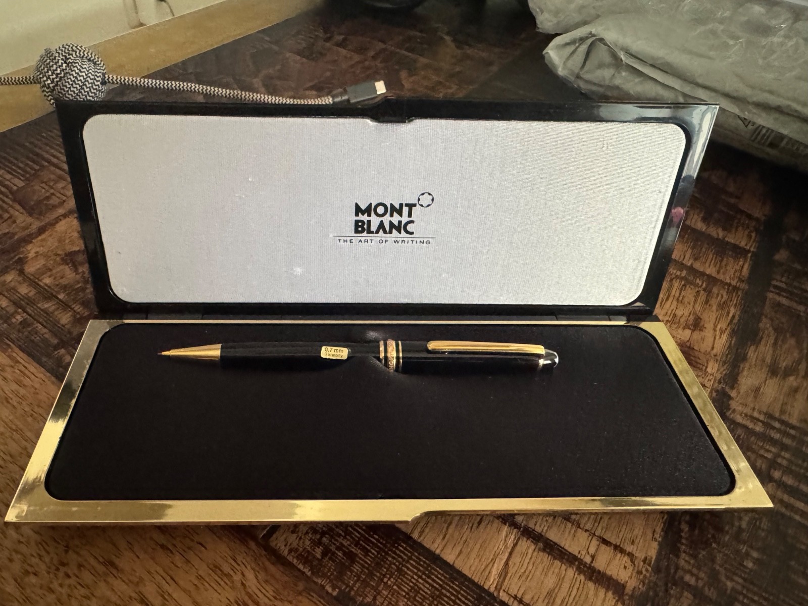 MONTBLANC MECHANICAL PENCIL (—- MINT—-) 0.7mm