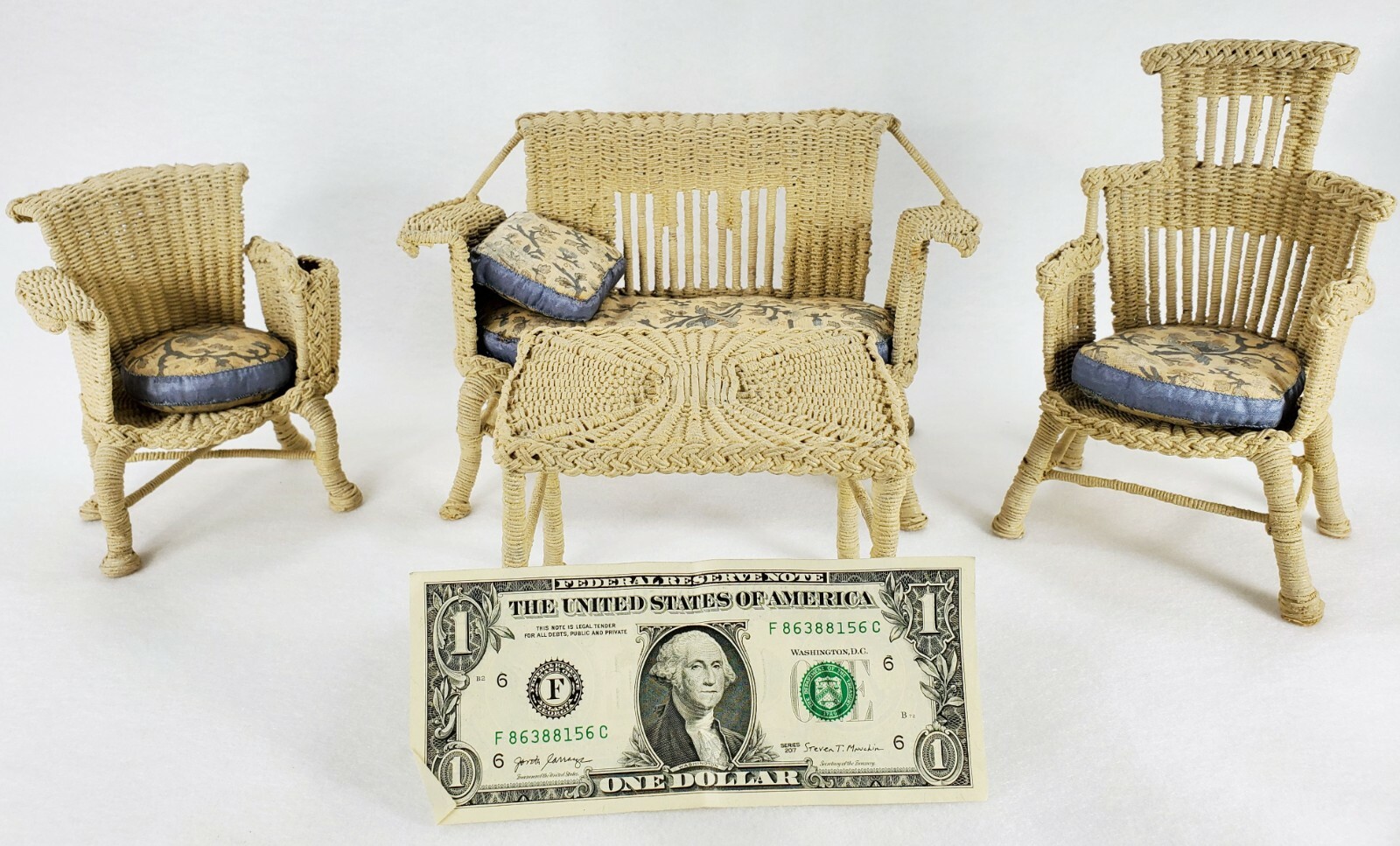 ANTIQUE 4 Pieces Handmade Wicker Wire Doll House Furniture – Dewey Estate Mass.