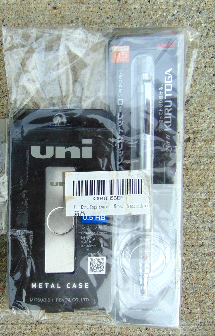 Uni Kuru Toga Metal Case 0.5mm Smudge-Proof Leads Set by Mitsubishi Pencil Co