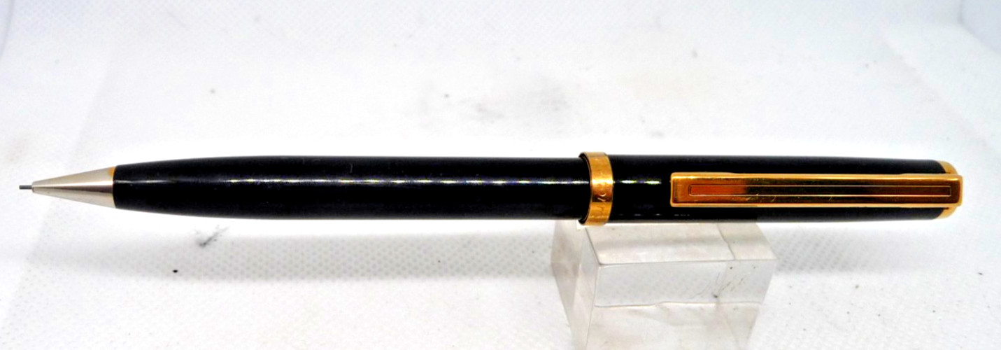 Reform German Pre-1989 Black and gold 0,5 mm Pencil–working