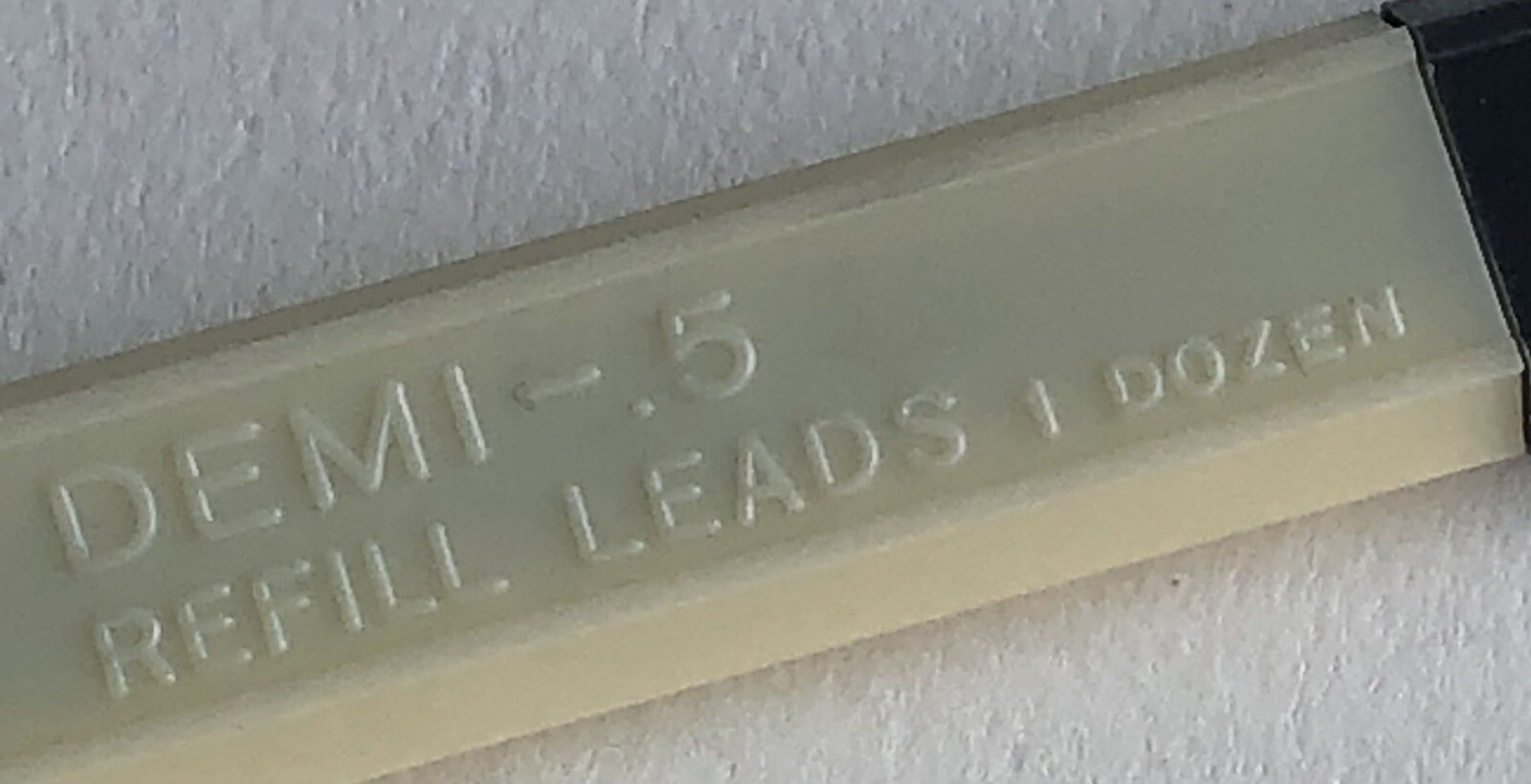Vintage MITSUBISHI Mechanical Pencil Lead 2B VERY SOFT .5mm Demi NOS 12pk Japan
