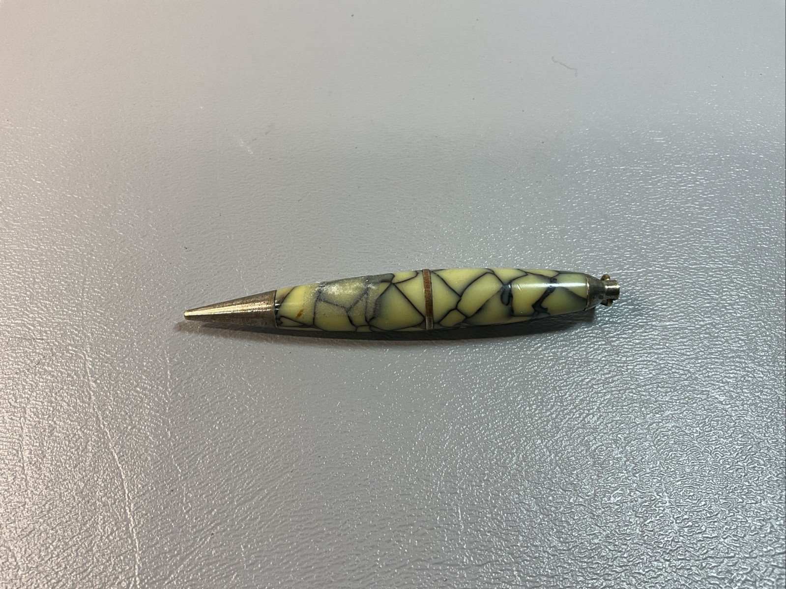 Vtg Miniature Mechanical Golf Pencil Ring Top 3” Long Marble Look (S976).