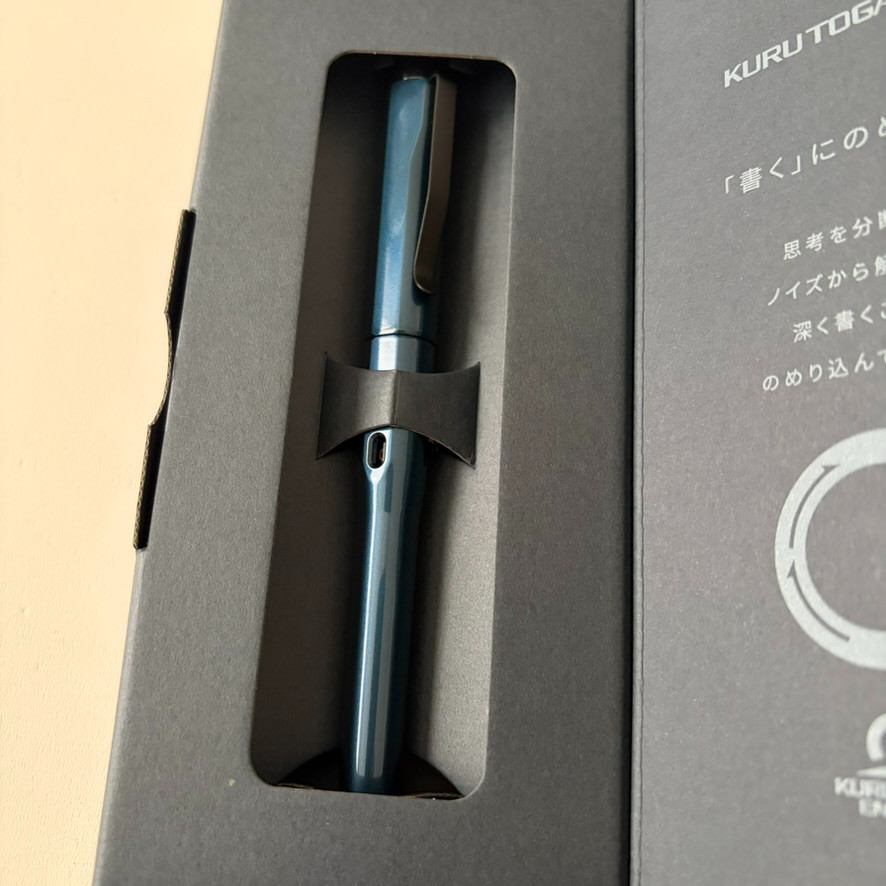 Uni Kuru Toga Dive Abyss Blue Mechanical Pencil 0.5mm Mitsubishi M5-5000