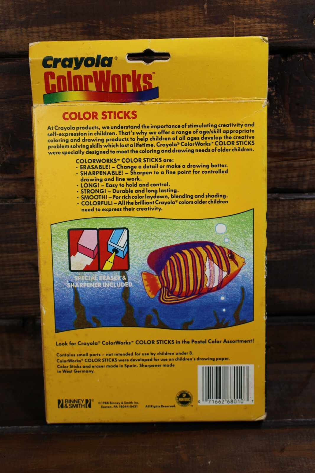VTG 1988 Crayola ColorWorks 10 Color Erasable Crayon Sticks w/ Sharpener