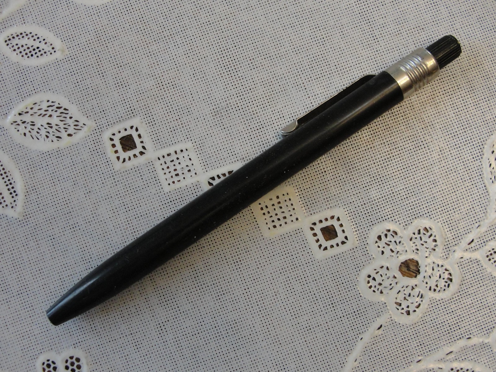Vintage SCRIPTO Black Crayon Marker W/Sealed NOS Crayon Marker Leads