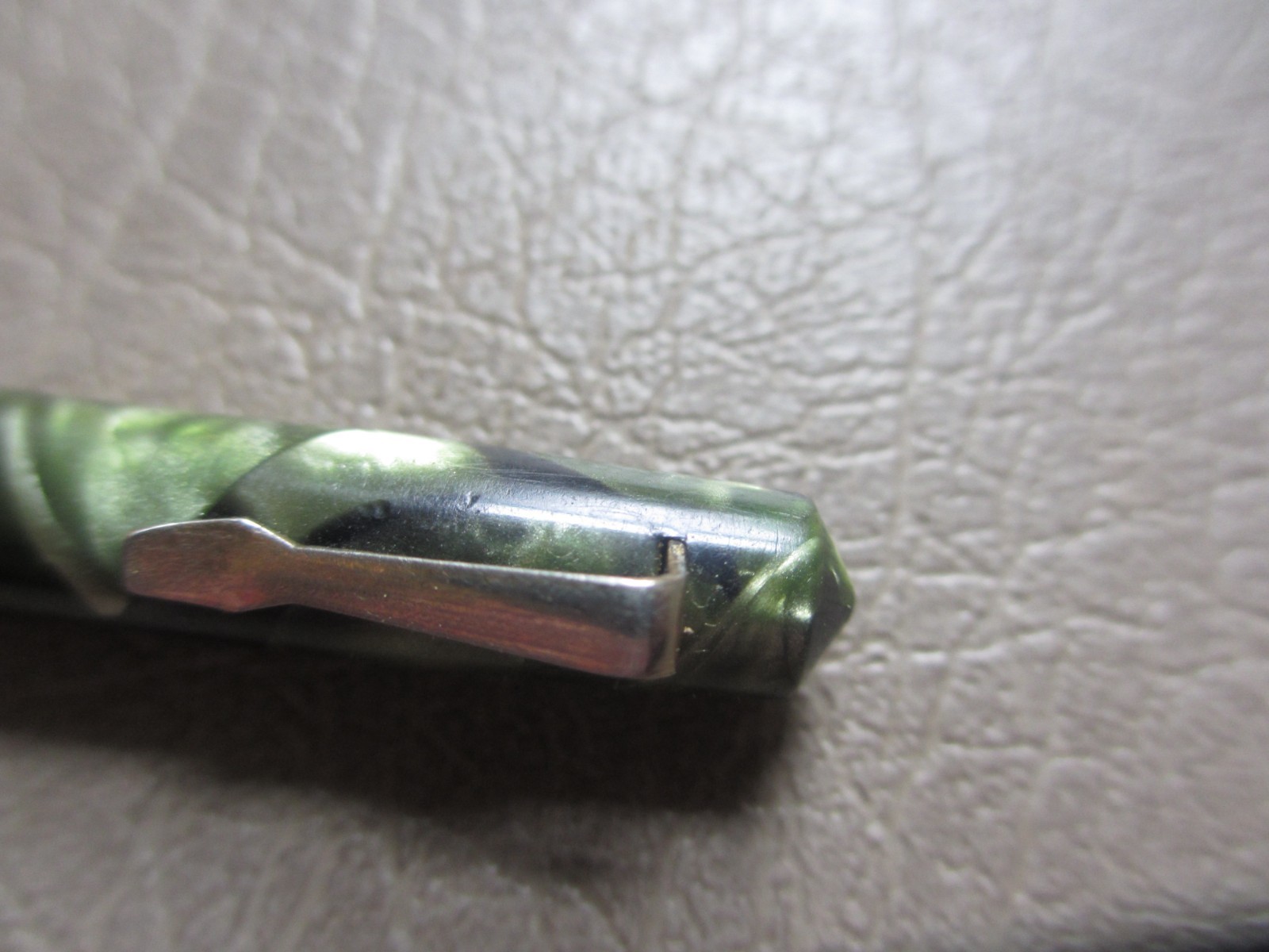 Vintage Eversharp Mini 3-3/4″ Mechanical Twist Pocket Pencil Green Marble USA