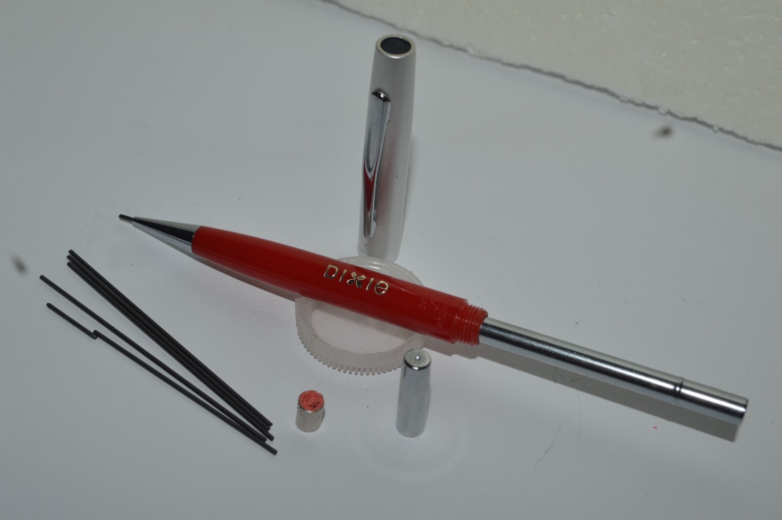PLATINUM M30 Mechanical Pencil 0.9mm Dixie Cups Promo Red 1960’s Excellent