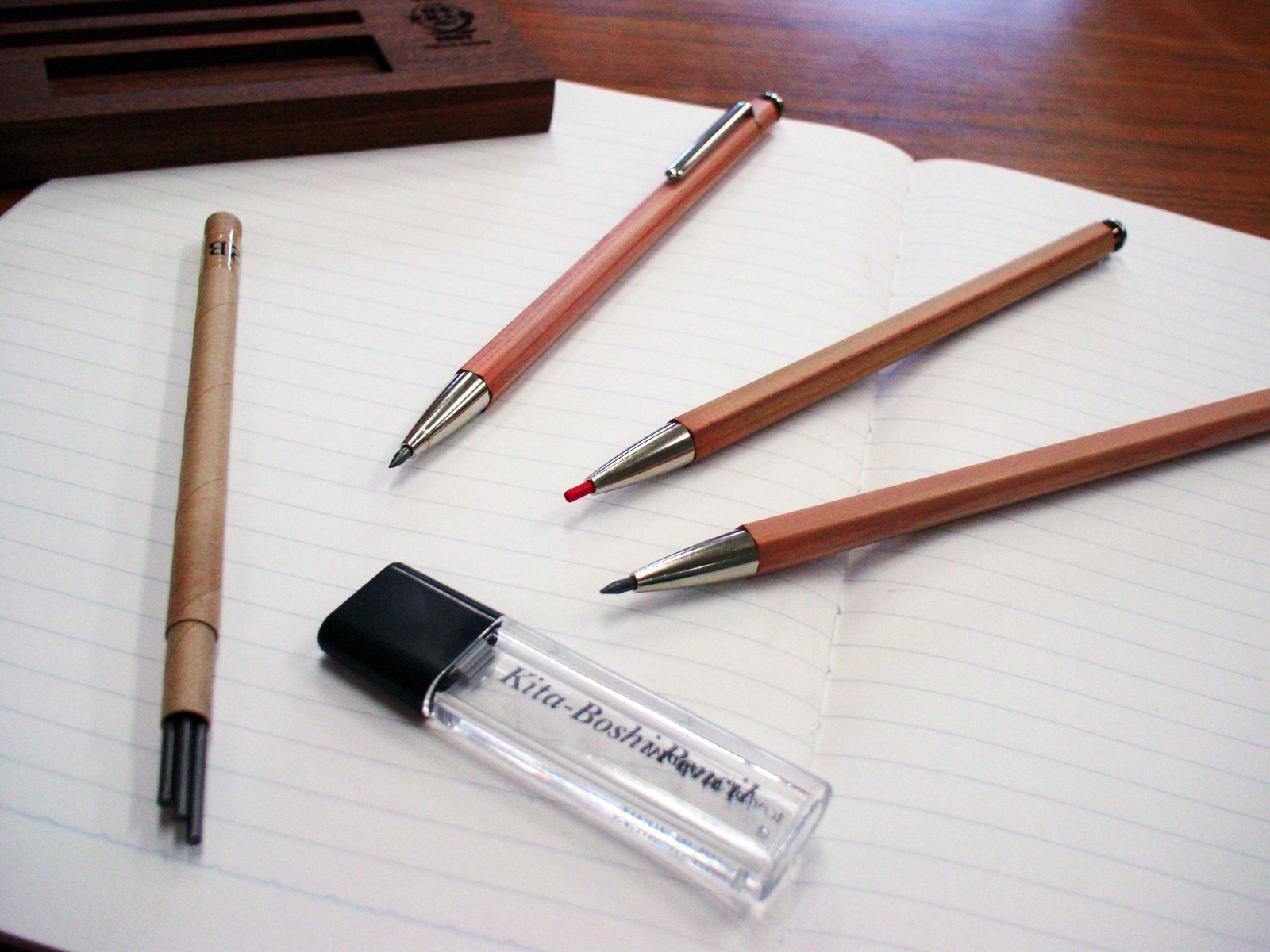 2.0mm Mechanical Pencil, Wooden Barrel, With Lead Sharpener, #1 B, Black Lead…