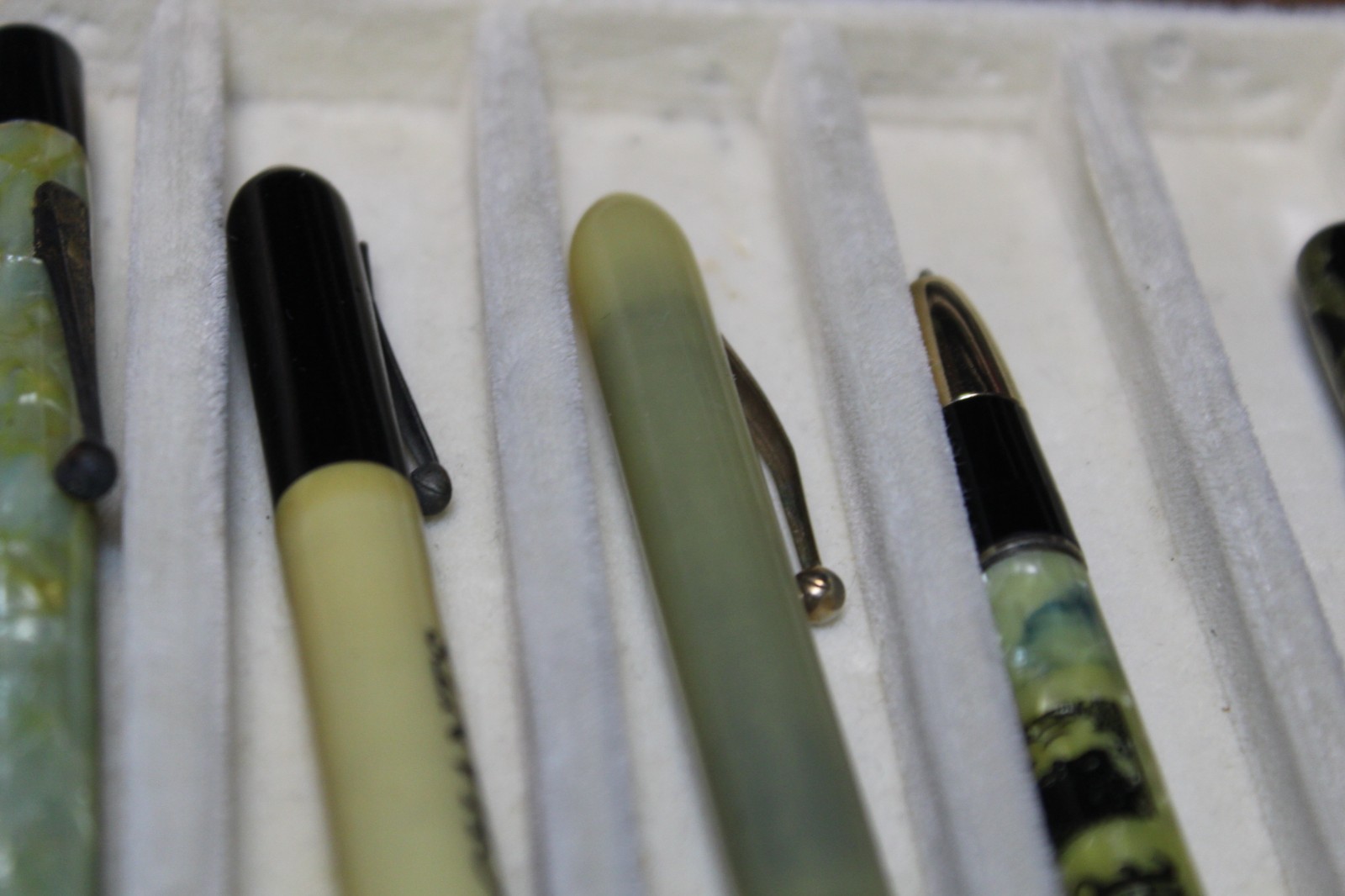 Lot Of 12 Vintage Advertisement Mechanical Pencils Pens & Tray Mix Styles Types