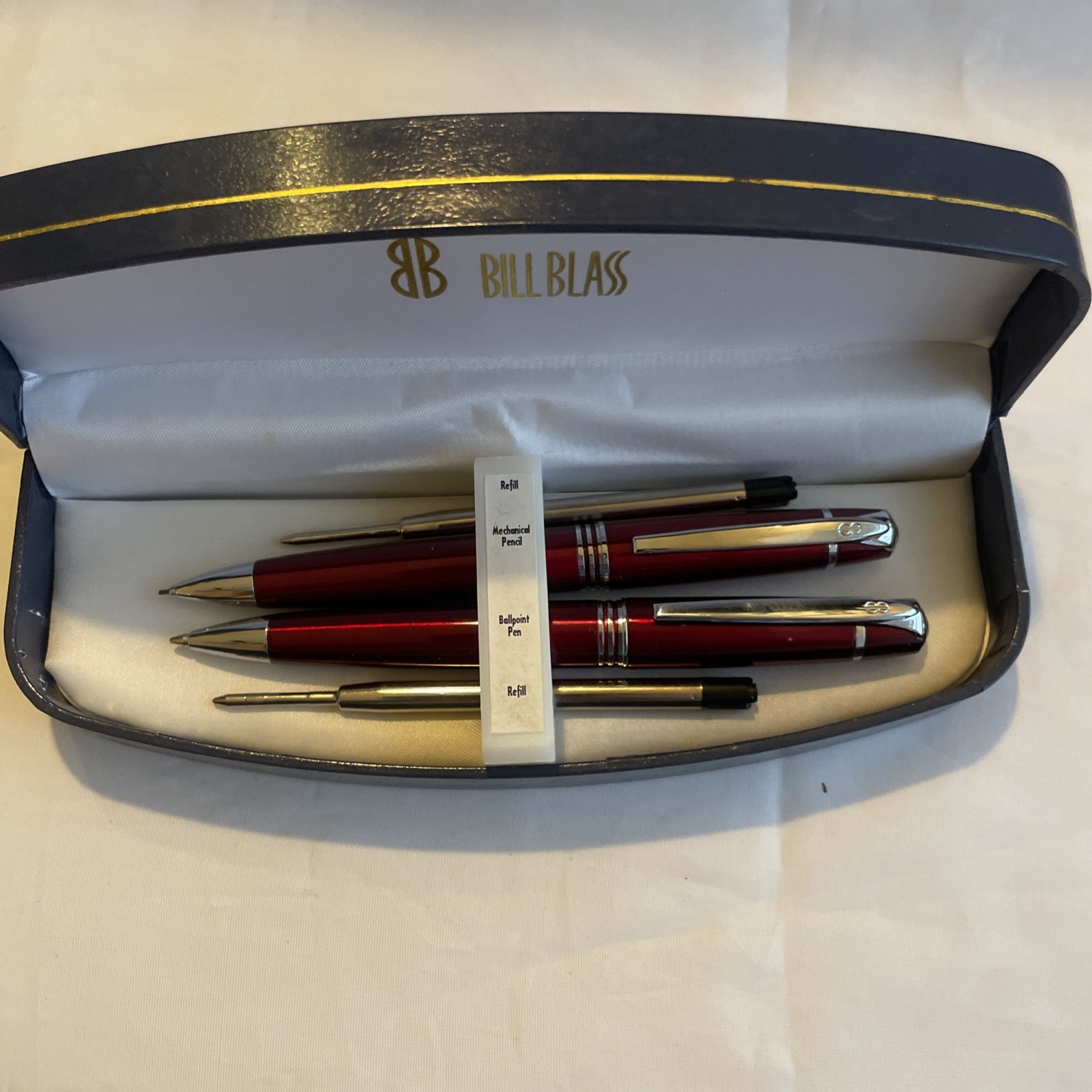 VTG Bill Blass Mechanical Pencil and Pen with Silver Trim Twist Includes Box