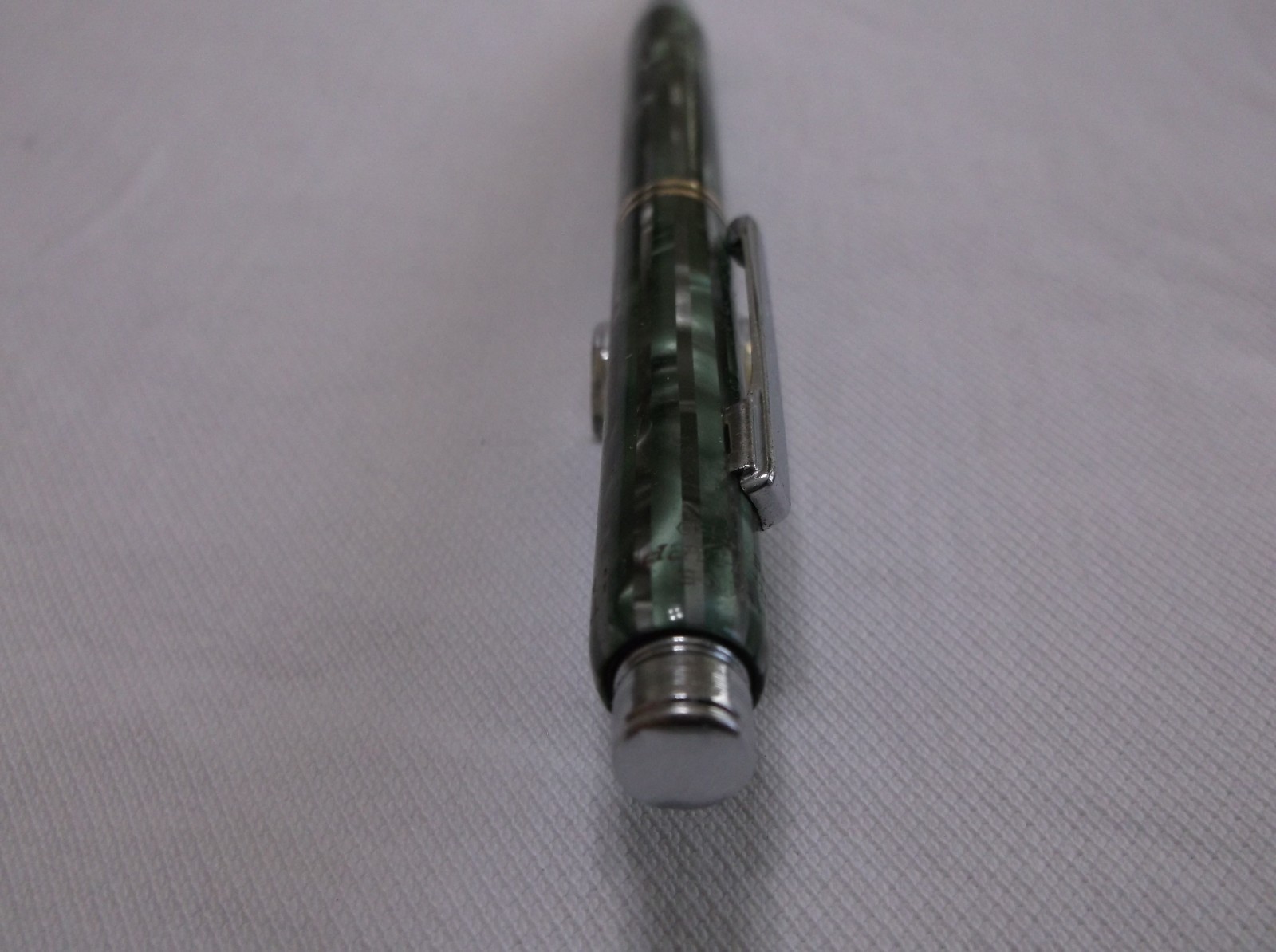 VINTAGE WAHL EVERSHARP AIR – LITE GREEN STRIPE REPEATER PENCIL / 1.18 mm LEAD