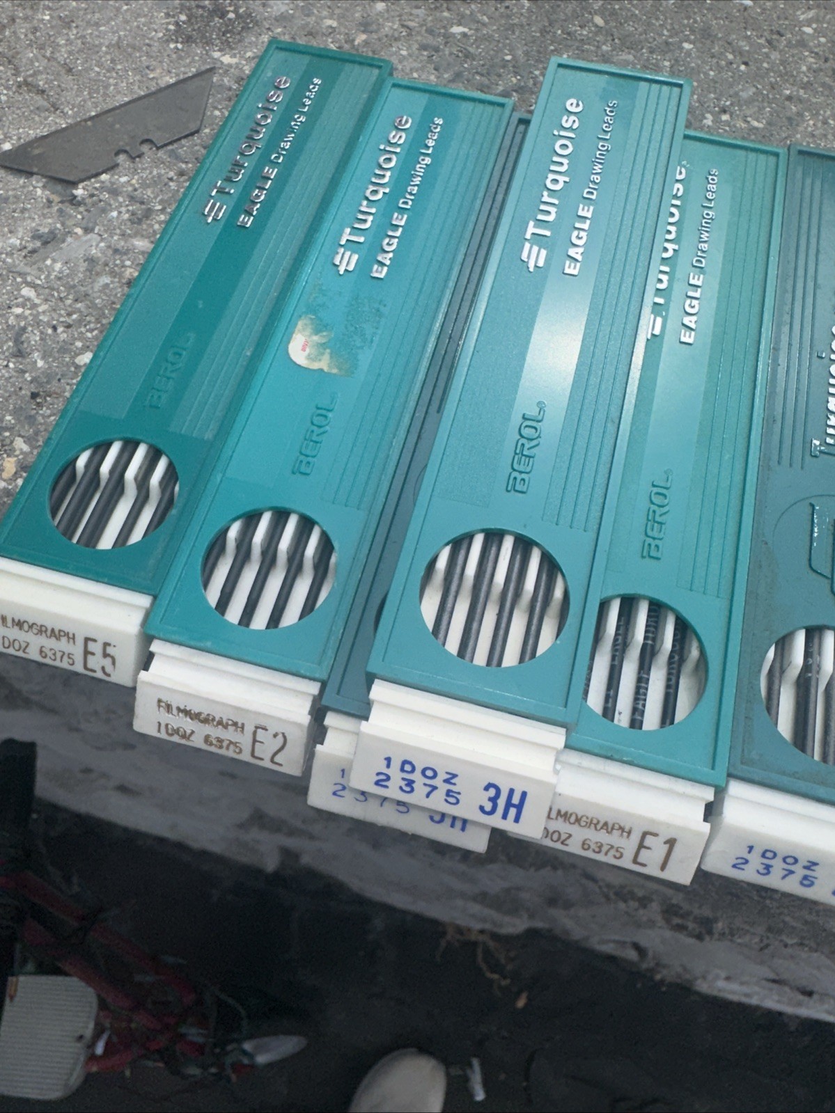 Vintage Lot Turquoise Eagle Drawing Leads 2375 4h 2h Hb 3h