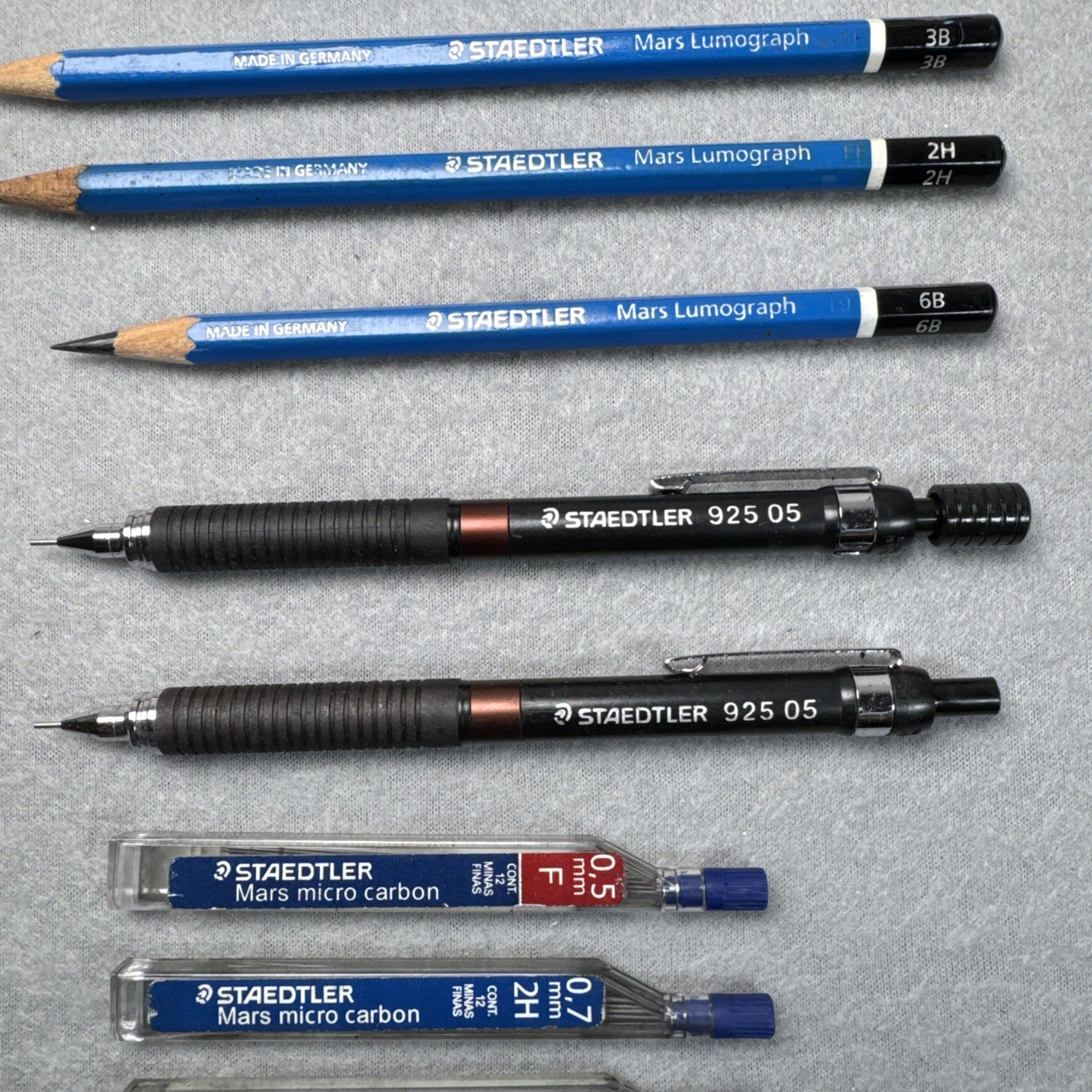 Staedtler 925 05 Lumograph Drawing Mechanical Pencil mixed W/ Lead Drafting Art