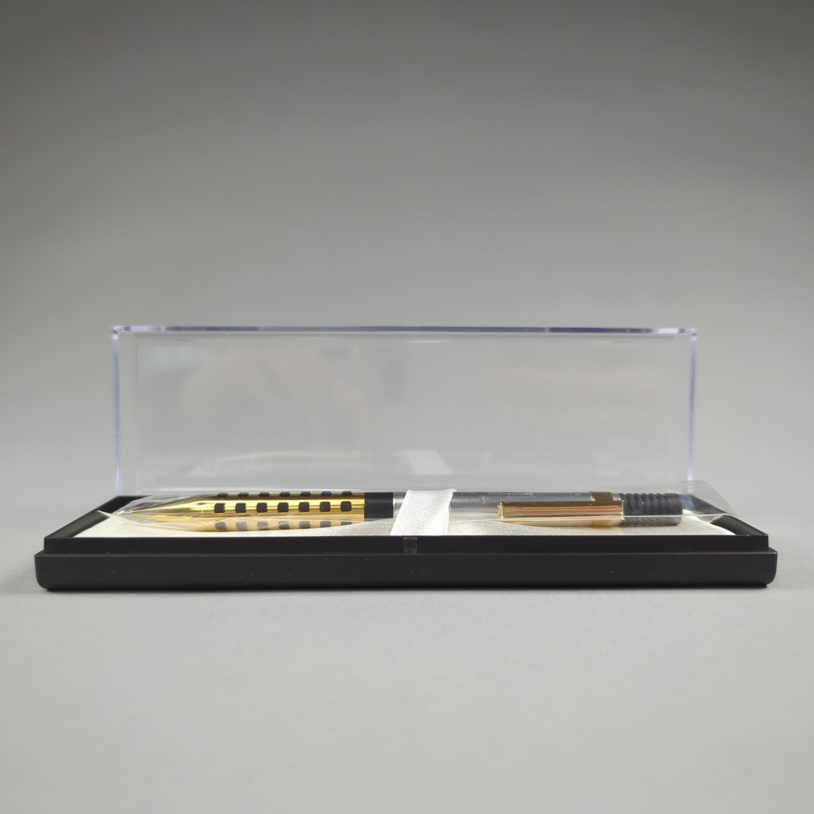 Pentel Smash Limited Edition Gold Silver 0.5mm HB Mechanical Pencil Q1005L-Z New
