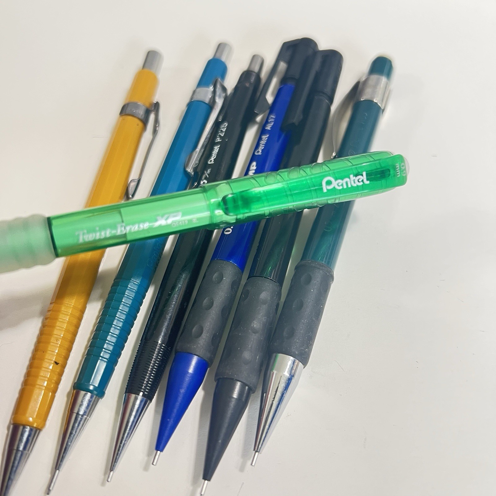Vintage Pentel Mechanical Pencils P207 P209 Forte Grip Twist Erase Champ