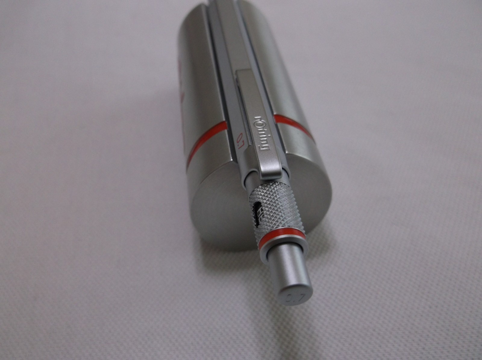 ROTRING 600 OLD STYLE METAL 0.7 mm PENCIL / SERIES # 2