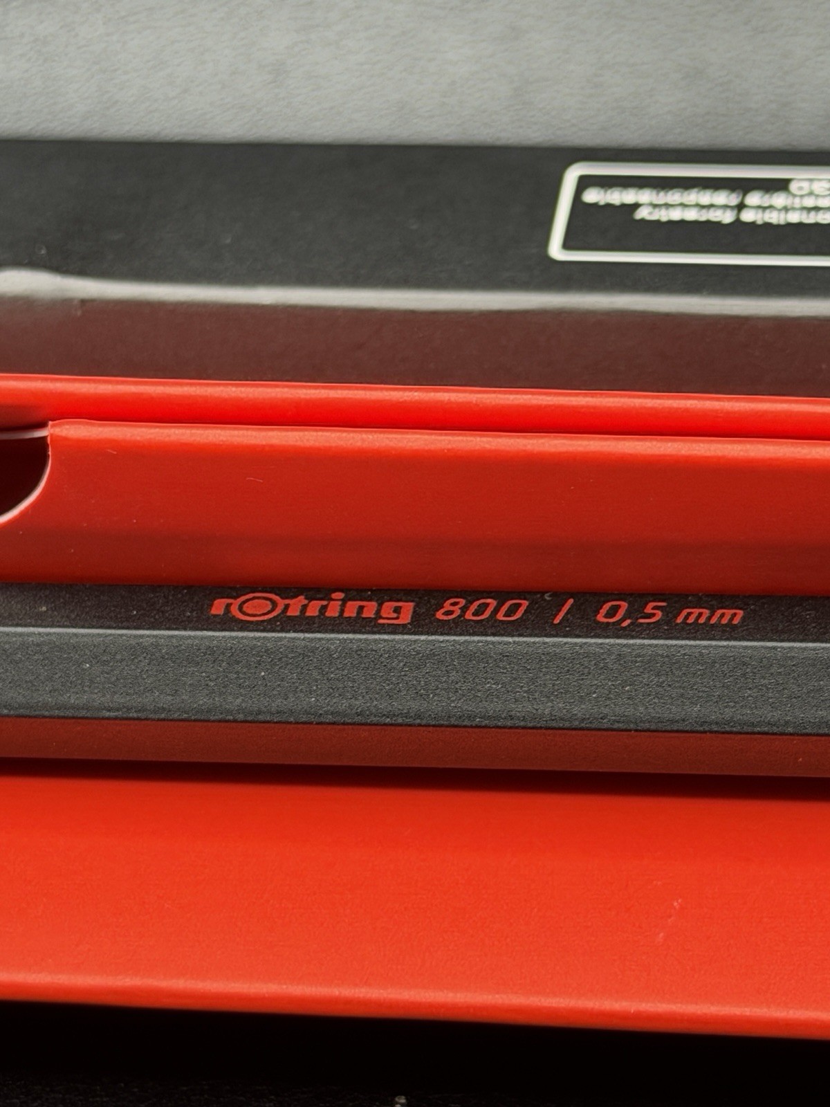 Rotring 800 Retractable Mechanical Pencil 0.5mm | Black Metal | 1904447